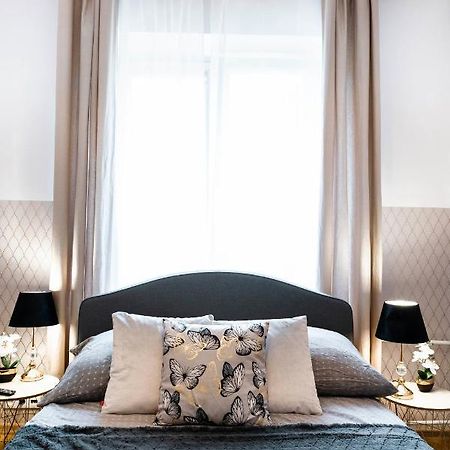 Clicktheflat Royal Route Warecka Apart Rooms Varşova Dış mekan fotoğraf